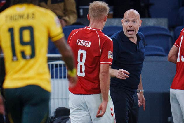 Nations League: Denmark - Wales Denmark s Head Coach Brian Riemer and Gustav Isaksen after the 2-0 goal during the Nations League match between Denmark and Wales at Parken, Sunday, September 27, 2026. (Photo: Liselotte Sabroe Ritzau Scanpix) , Copenhagen Denmark Copyright: Ritzau Scanpix LiselottexSabroex spdk20260927-211313-L