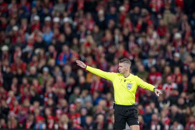 260927 Referee Francois Letexier during the Nations League football match between Norway and Portugal on September 27, 2026 in Oslo. Photo: Vegard Grott BILDBYRAN kod VG VG1010 bbeng fotboll football soccer fotball nations league landskamp norge norway portugal Copyright: VEGARDxGRoTT BB260927VG062