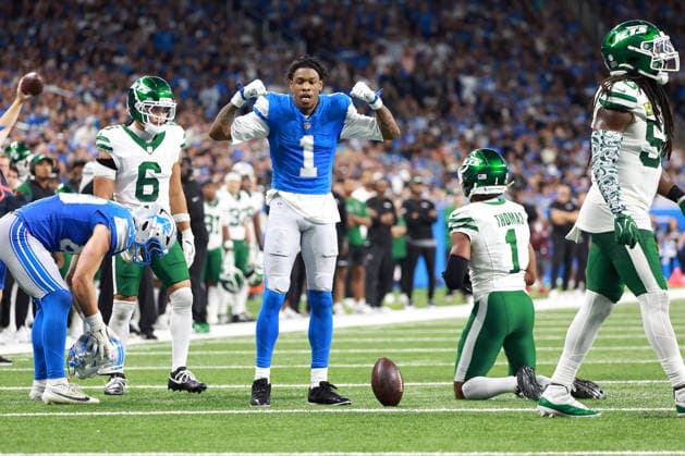 New York Jets vs Detroit Lions DETROIT,MICHIGAN-SEPTEMBER 27: Wide receiver Jameson Williams 1 of the Detroit Lions reacts after a play during the second half of an NFL, American Football Herren, USA football game between the New York Jets and the Detroit Lions in Detroit, Michigan USA, on Sunday, September 27, 2026 Detroit Michigan United States  Copyright: xJorgexLemusx originalFilename:lemus-newyorkj260927_npEVW