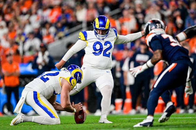 DENVER, CO - SEPTEMBER 27: Los Angeles Rams kicker Harrison Mevis (92) kicks a field goal in the second quarter during a game between the Los Angeles Rams and the Denver Broncos at Empower Field at Mile High on September 27, 2026 in Denver, Colorado. (Photo by Dustin Bradford Icon Sportswire) NFL, American Football Herren, USA SEP 27 Rams at Broncos EDITORIAL USE ONLY Icon132260927015