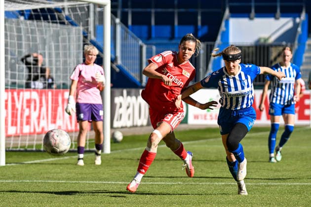 Fußball I Frauen I Saison 2026-2027 I DFB-Pokal I 1. FC Magdeburg - 1. FC Union Berlin I 27.09.2026 Zweikampf Nele Bauereisen (23, 1. FC Union Berlin), Emily Bunnell (32, 1. FC Magdeburg) Magdeburg Avnet Arena (Heinz-Krügel-Platz 1) Sachsen-Anhalt Deutschland Copyright: xLobeca InesxHähnelx