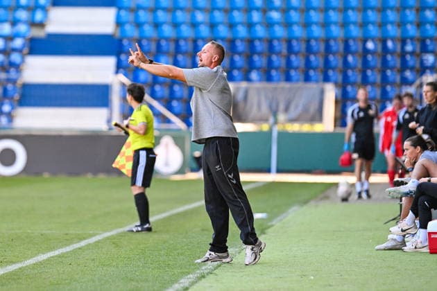 Fußball I Frauen I Saison 2026-2027 I DFB-Pokal I 1. FC Magdeburg - 1. FC Union Berlin I 27.09.2026 Nico Koch (Trainer, 1. FC Magdeburg) Freisteller, Nahaufnahme, Porträt, Portrait, Einzelfoto, Einzelbild, Körper Magdeburg Avnet Arena (Heinz-Krügel-Platz 1) Sachsen-Anhalt Deutschland Copyright: xLobeca InesxHähnelx