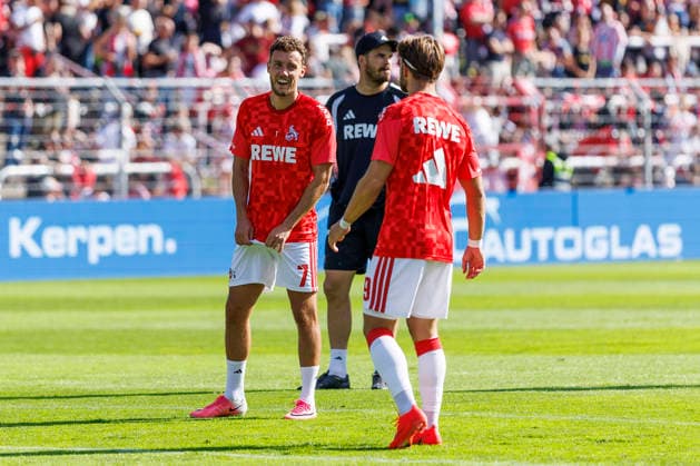 KOELN, GERMANY - OCTOBER 3, 2026: Luca Waldschmidt (1. FC Köln, 7) and Jan Thielmann (1. FC Köln, 29) during the warm up before the friendly match between FC Viktoria Köln vs. 1. FC Köln at the Sportpark Hoehenberg on October 3, 2026 in Koeln, Germany. DFL REGULATIONS PROHIBIT ANY USE OF PHOTOGRAPHS AS IMAGE SEQUENCES AND OR QUASI-VIDEO. Nordrhein-Westfalen Germany Copyright: xLeahxKohringx
