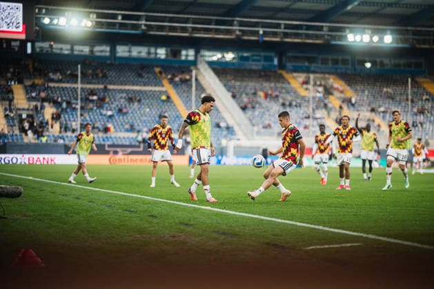 U21, U 21 EM-Qualifikation: Deutschland - Georgien, 06.10.2026 Deutschland macht sich warm, hier Nnamdi Collins (Deutschland, 20), NicolÃ² Tresoldi (Deutschland, 9); Fußball, EM-Qualifikation U 21, 10. Spieltag: Deutschland vs. Georgien am 06.10.2026, Bielefeld DFB REGULATIONS PROHIBIT ANY USE OF PHOTOGRAPHS AS IMAGE SEQUENCES AND OR QUASI-VIDEO. Copyright: xBEAUTIFULxSPORTS Tonhäuserx