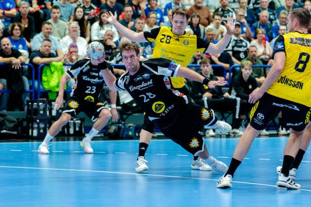 Solingen, 06.10.2026, Handball, Herren, EHF, European League, Gruppenphase, 2. Spieltag, 2026 2027, Bergischer HC - IK Sävehof Tom Bergner (Bergischer HC, 28) beim Torwurf