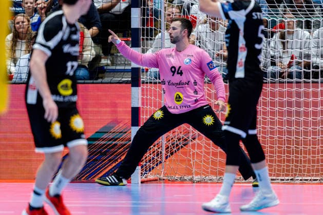Solingen, 06.10.2026, Handball, Herren, EHF, European League, Gruppenphase, 2. Spieltag, 2026 2027, Bergischer HC - IK Sävehof Kristian van der Merwe (Bergischer HC, 94) jubelt nach einer Parade