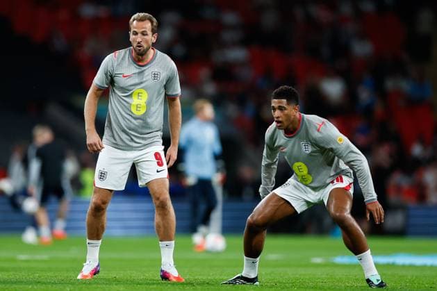 Harry Kane and Jude Bellingham of England warm up England v Czechia, UEFA Nations League, Football, Wembley Stadium, London, UK - 06 Oct 2026London Wembley Stadium United Kingdom  Copyright: xMattxImpey Shutterstockx 17188908am