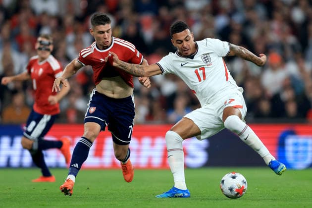England v Czechia - UEFA Nations League 2026 27 Group A3 MD4 Jiri Slama of Czechia and Morgan Rogers of England challenge during the UEFA Nations League 2026 27 group phase match between England and Czechia at Wembley Stadium on October 6, 2026 in London, England. London Wembley Stadium England United Kingdom Copyright: xAllstarxPicturexLibraryxLtdx