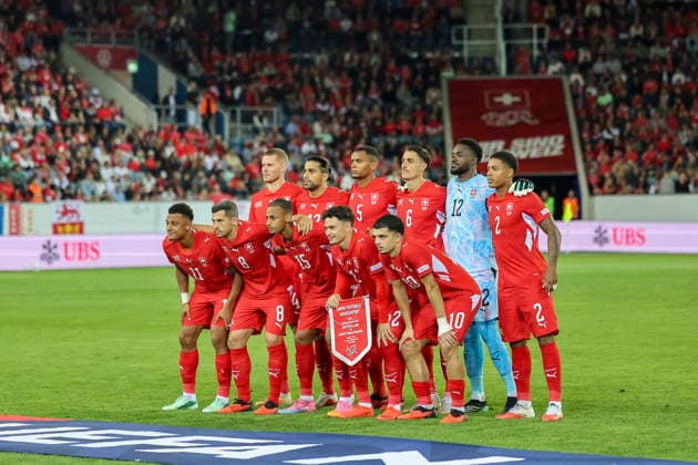 Mannschaftsbild, Teamfoto Schweiz , Schweiz, UEFA , Nations League, Matchday 4, Schweiz vs. Nordmazedonien, 06.10.2026, Luzern Swissporarena Schweiz Copyright: xGrantxHubbsx