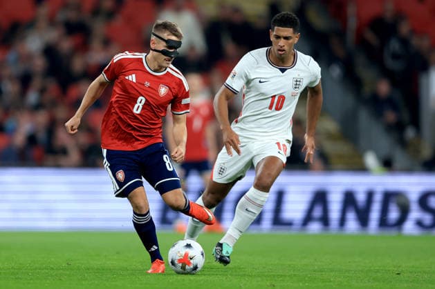 England v Czechia - UEFA Nations League 2026 27 Group A3 MD4 Michal Sadilek of Czechia and Jude Bellingham of England challenge during the UEFA Nations League 2026 27 group phase match between England and Czechia at Wembley Stadium on October 6, 2026 in London, England. London Wembley Stadium England United Kingdom Copyright: xAllstarxPicturexLibraryxLtdx