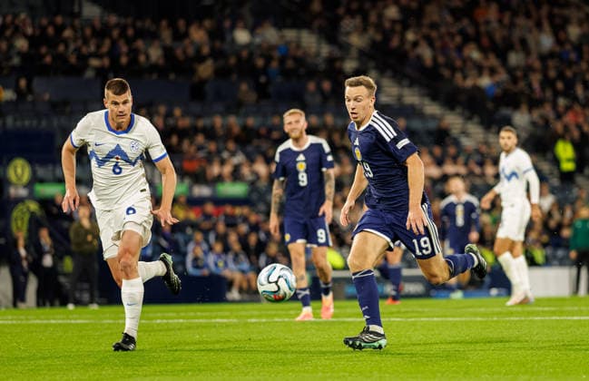 05.10.2026: Scotland v Slovenia: Lewis Ferguson of Scotland chased by Jaka Bijol of Slovenia  Copyright: xWilliexVassx NINTCHDBPICT001113837051