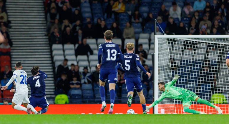 06.10.2026 Scotland v Slovenia, UEFA Nations League, League B Group 1 : Aljosa Matko goal 1-1  Copyright: xKennyxRamsay.Scotlandx NINTCHDBPICT001113849272