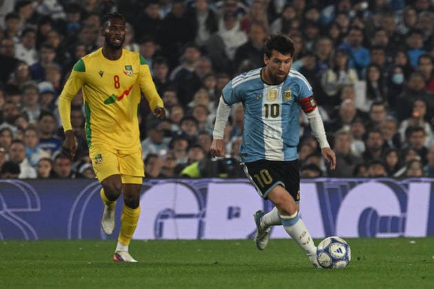 Lionel Messi farewell match BUENOS AIRES, ARGENTINA - OCTOBER 6: Lionel Messi of Argentina controls the ball during his farewell match with the national team, Nationalteam at the International Friendly, Länderspiel, Nationalmannschaft match between Argentina Vs Benin at Monumental Stadium on October 6, 2026 in Buenos Aires, Argentina. Buenos Aires Estadio Monumental Antonio Liberti Buenos Aires Argentina Copyright: xIMAGOx xPhotoCero5x xLucianoxBisbalx