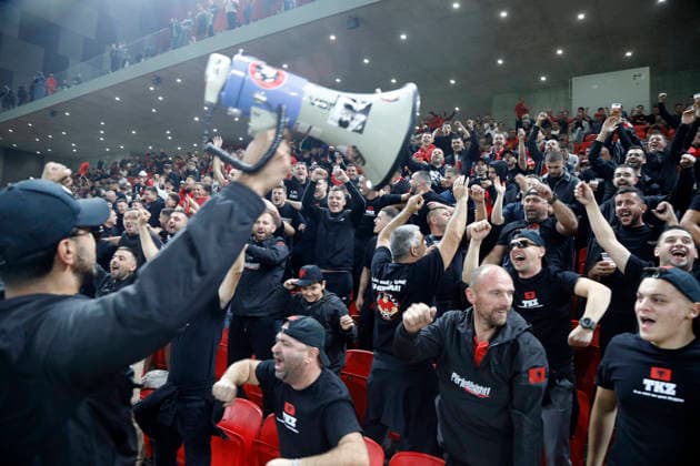 UEFA Nations League Qualifier Albania vs San Marino in Tirana, Albania. Albanian fans cheer prior the UEFA Nations League Group C match between Albania and Belarus at Air Albania Stadium in Tirana, Albania, on October 6, 2026. Light Studio Agency Malton Dibra Tirana Albania Copyright: xLightxStudioxAgencyx xMaltonxDibrax