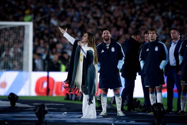 October 6, 2026, Buenos Aires, Buenos Aires, Argentina: The Argentinian singer Soledad (L) and Lionel Messi (L) seen after the match between Argentina and Benin International Friendly, Länderspiel, Nationalmannschaft match, The last match of Messi with Argentina national team, Nationalteam Final score: Argentina 3 - 0 Benin The Last Match Of Messi In Buenos Aires, Argentina - 06 Oct 2026  - ZUMAs197 20261006_aaa_s197_276 Copyright: xRobertoxxTuerox
