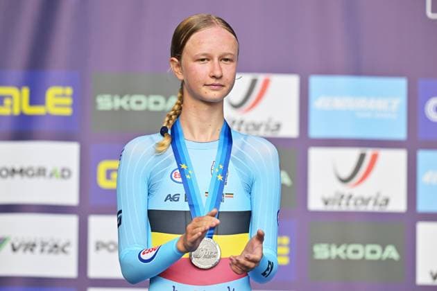 Belgium s Laura Five , winner of the silver medal pictured on the podium of the Women Junior Individual Time Trial race (22km) at the cycling UEC Road European Championships, in Ljubljana, Slovenia, on Wednesday 7 October 2026. The UEC Road European Championships are taking place from 02 to 07 October in Ljubljana, Slovenia. DAVIDxPINTENS  x189033964x