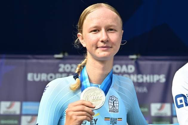 Belgium s Laura Five , winner of the silver medal pictured on the podium of the Women Junior Individual Time Trial race (22km) at the cycling UEC Road European Championships, in Ljubljana, Slovenia, on Wednesday 7 October 2026. The UEC Road European Championships are taking place from 02 to 07 October in Ljubljana, Slovenia. DAVIDxPINTENS  x189034327x