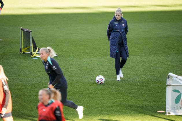 Women s National Soccer Team Prepares for World Cup Qualifiers Oslo, October 7, 2026 National team manager Gemma Grainger during a training session at Ullevaal Stadium, ahead of the World Cup qualifier against Romania. The matches will be played on October 9 at Arcul de Triumf Stadium in Bucharest and on October 13 at Ullevaal Stadium in Oslo. Photo: Beate Oma Dahle, NTB, Oslo, Norway. EDITORIAL USE ONLY. RESTRICTED USE FOR BETTING COMPANIES.  Copyright: xBeatexOmaxDahlex xNTBx