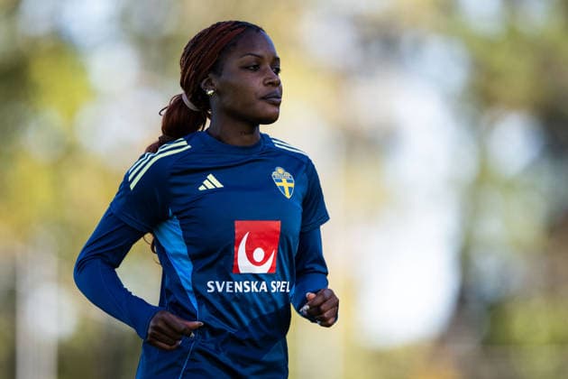 261007 Evelyn Ijeh of the Swedish women s national football team during a training session on October 7, 2026 in Stockholm. Photo: Emma Wallskog BILDBYRAN kod EW EW0716 fotboll football soccer fotball vm-kval kval fifa womens world cup qualifier qualifier träning practice training sverige sweden dam bbeng Copyright: EMMAxWALLSKOG BB261007EW043
