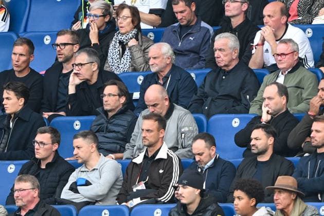U21, U 21 Laenderspiel - 26 27 - Deutschland - Georgien am 06.10.2026 in der SchücoArena in Bielefeld L-R) Hannes Wolf, Per Mertesacker, Andreas Rettig, Rudi Völler, Peter Frymuth auf der Tribuene