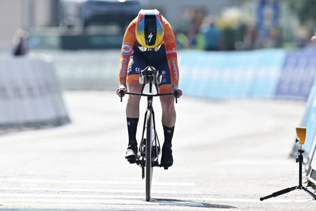Netherlands Nienke Vinke crosses the finish line to win the Women U23 Individual Time Trial race (22km) at the cycling UEC Road European Championships, in Ljubljana, Slovenia, on Wednesday 7 October 2026. The UEC Road European Championships are taking place from 02 to 07 October in Ljubljana, Slovenia. DAVIDxPINTENS  x189039414x