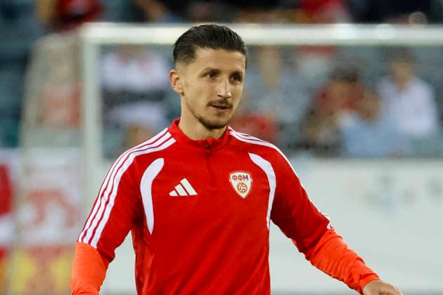Enis Bardhi (Nordmazedonien, 10) beim Aufwärmen vor Spielbeginn , Schweiz, UEFA , Nations League, Matchday 4, Schweiz vs. Nordmazedonien, 06.10.2026, Luzern Swissporarena Schweiz Copyright: xGrantxHubbsx