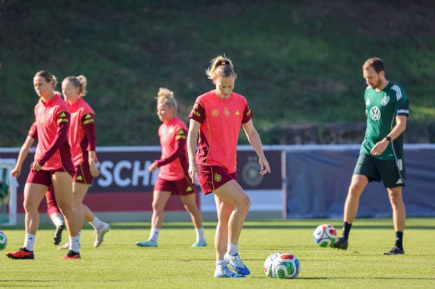 Eppelheim, Deutschland: 07.10.2026 - Deutsche Fußballnationalmannschaft der Frauen - Training - Testspiel Deutschland vs. Australien Im Bild: Sarai Linder (Deutschland) Copyright: HMBxMedia MadeleinexFantini