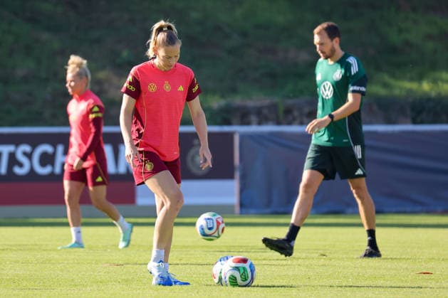 Eppelheim, Deutschland: 07.10.2026 - Deutsche Fußballnationalmannschaft der Frauen - Training - Testspiel Deutschland vs. Australien Im Bild: Sarai Linder (Deutschland) Copyright: HMBxMedia MadeleinexFantini