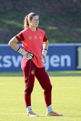 Eppelheim, Deutschland: 07.10.2026 - Deutsche Fußballnationalmannschaft der Frauen - Training - Testspiel Deutschland vs. Australien Im Bild: Torhüterin Stina Johannes (Deutschland) Copyright: HMBxMedia MadeleinexFantini
