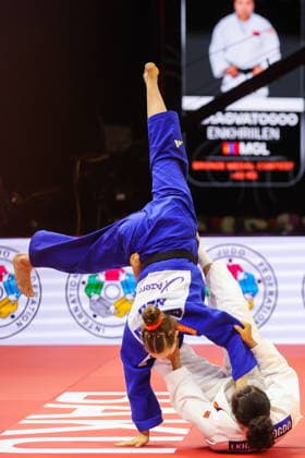 AZERBAIJAN, BAKU - OCTOBER 7, 2026: Joanne van Lieshout (top) of the Netherlands and Lkhagvatogoogiin Enkhriilen of Mongolia compete in their -63 kg bout as part of the 2026 World Judo Championships at the National Gymnastics Arena 2026 World Judo Championships In Baku  - ZUMAt113 20261007_zaa_t113_427 Copyright: xMikhailxSinitsynx