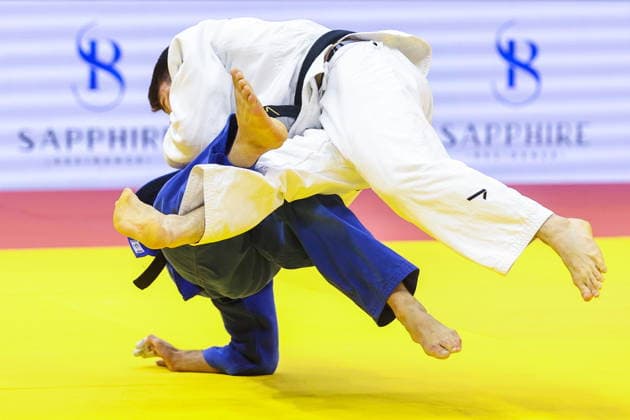 AZERBAIJAN, BAKU - OCTOBER 7, 2026: Omar Radzhabli (top) of Azerbaijan and Abylaikhan Zhubanazar of Kazakhstan compete in their -81 kg bout as part of the 2026 World Judo Championships at the National Gymnastics Arena 2026 World Judo Championships In Baku  - ZUMAt113 20261007_zaa_t113_443 Copyright: xMikhailxSinitsynx