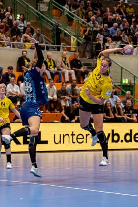 Dortmund, 07.10.2026, Handball, Damen, Alsco Handball Bundesliga Frauen, 5. Spieltag , BVB Borussia Dortmund - Buxtehuder SV Guro Nestaker (BVB, 33) beim Torwurf Dortmund Sporthalle Wellinghofen NRW Germany