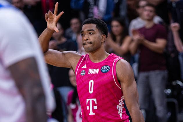 Basketball Champions League, Telekom Baskets Bonn vs. FC Porto, 7.10.2026 Marcus Foster(Telekom Baskets Bonn 0) feiert einen Dreier -- Basketball Champions League, Telekom Baskets Bonn vs. FC Porto, 7.10.2026, Telekom Dome, Bonn Copyright: xBEAUTIFULxSPORTS Derixx