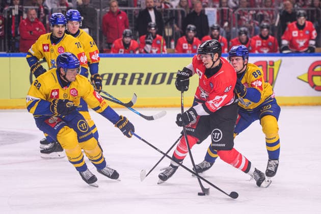 COLOGNE, GERMANY - 7 OCTOBER, 2026: - The Champions Hockey League match Koelner Haie vs. Herning Blue Fox at LANXESS arena. Copyright: xVitaliixKliuievx