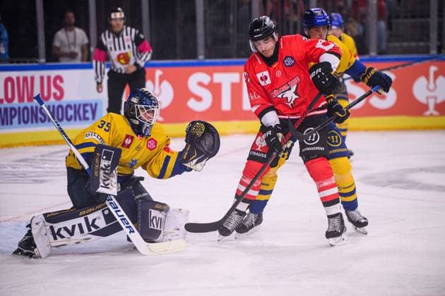 COLOGNE, GERMANY - 7 OCTOBER, 2026: - The Champions Hockey League match Koelner Haie vs. Herning Blue Fox at LANXESS arena. Copyright: xVitaliixKliuievx