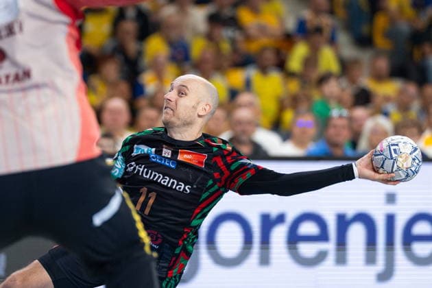 KIELCE, POLAND - OCTOBER 7: Daniel Pettersson during the EHF Champions League Group F match between Industria Kielce nad SC Magdeburg at Hala Legionow on October 2, 2026 in Kielce, Poland --- Pilka reczna. EHF Liga Mistrzow. Industria Kielce - SC Magdeburg. (Photo by Igor Jakubowski Arena Akcji) NEWSPIX.PL --- newspix.pl 