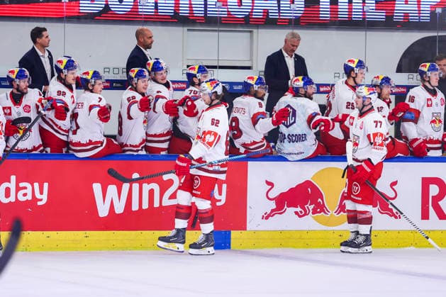 Ice hockey, Eishockey - CHL, EC RBS vs Berlin SALZBURG,AUSTRIA,07.OCT.26 - ICE HOCKEY - CHL, Champions Hockey League, group stage, EC Red Bull Salzburg vs Eisbaeren Berlin. Image shows the rejoicing of RBS.  GEPAxpictures xDavidxGeieregger