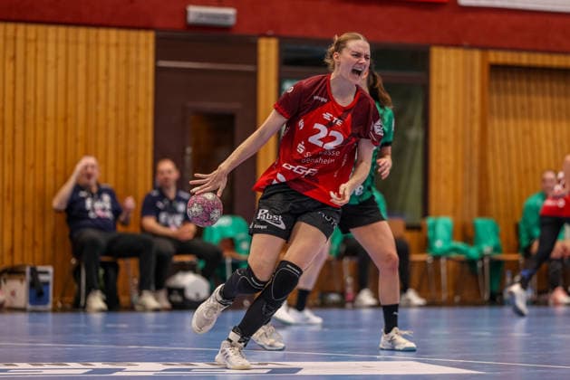 GER, Bensheim, HSG Bensheim Flames vs Vfl Oldenburg, Alsco Handball Bundesliga Frauen, Handball, DHB, Spielzeit 2026 2027, Weststadthalle Bensheim, 5. Spieltag im Bild: Mirja Lyngsö Jensen (Bensheim Flames 22) DFB DFL REGULATIONS PROHIBIT ANY USE OF PHOTOGRAPHS AS IMAGE SEQUENCES AND OR QUASI-VIDEO, 07.10.2026 Copyright: HMBxMedia HendrikxHamelau