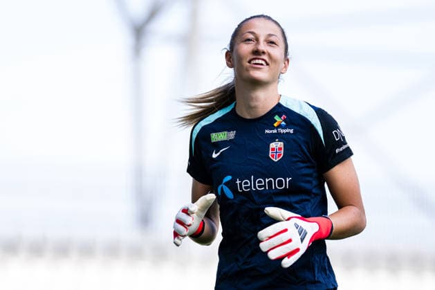261008 Goalkeeper Cecilie Haustaker Fiskerstrand of the Norwegian women™s national football team during a training session on October 8, 2026 in Bucharest. Photo: Marius Simensen BILDBYRAN Cop 238 bbeng dam fifa women s world cup qualifier football fotball fotboll norge norway practice soccer training trening träning Copyright: MARIUSxSIMENSEN BB261008BB170