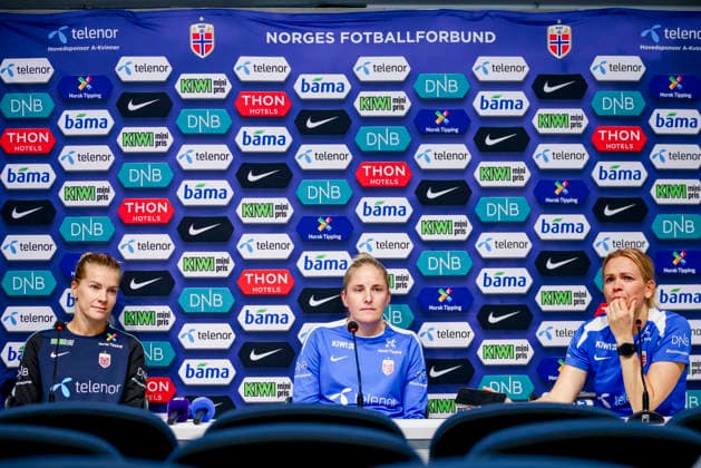 Women s National Soccer Team Prepares for World Cup Qualifiers Bucharest, Romania, October 8, 2026 Lisa Fjeldstad Naalsund and Frida Maanum during a training session at Stadionul Arcul de Triumf, before the World Cup qualifier against Romania. Photo by Nikola Krstic, NTB Romania, Bucharest. EDITORIAL USE ONLY. RESTRICTED USE FOR BETTING COMPANIES.  Copyright: xNikolaxKrsticx xNTBx