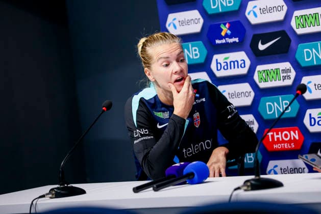 Women s National Soccer Team Prepares for World Cup Qualifiers Bucharest, Romania, October 8, 2026 Lisa Fjeldstad Naalsund and Frida Maanum during a training session at Stadionul Arcul de Triumf, before the World Cup qualifier against Romania. Photo by Nikola Krstic, NTB Romania, Bucharest. EDITORIAL USE ONLY. RESTRICTED USE FOR BETTING COMPANIES.  Copyright: xNikolaxKrsticx xNTBx