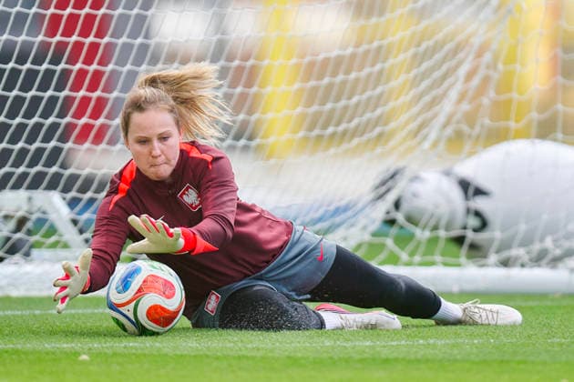 08.10.2026 LEUVEN , PILKA NOZNA KOBIET ( WOMEN S FOOTBALL) TRENING OFICJALNY PRZED POLFINALEM BARAZY MISTRZOSTW SWIATA 2027 TRENING NZ. KINGA SEWERYN FOTO RADOSLAW JOZWIAK CYFRASPORT NEWSPIX.PL --- Newspix.pl  RA2_6268