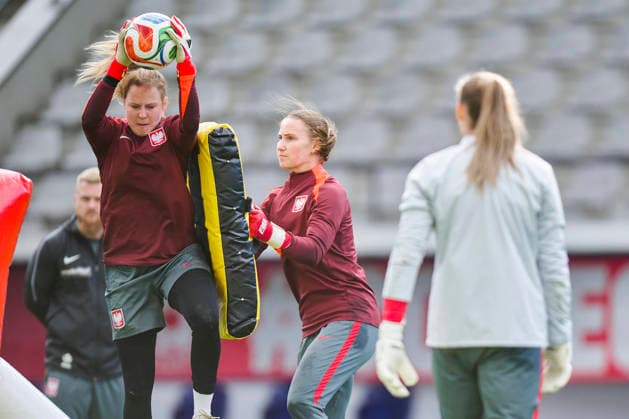 08.10.2026 LEUVEN , PILKA NOZNA KOBIET ( WOMEN S FOOTBALL) TRENING OFICJALNY PRZED POLFINALEM BARAZY MISTRZOSTW SWIATA 2027 TRENING NZ. KINGA SEWERYN JULIA WOZNIAK FOTO RADOSLAW JOZWIAK CYFRASPORT NEWSPIX.PL --- Newspix.pl  RA2_6277
