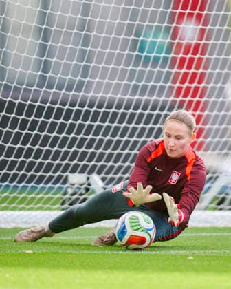 08.10.2026 LEUVEN , PILKA NOZNA KOBIET ( WOMEN S FOOTBALL) TRENING OFICJALNY PRZED POLFINALEM BARAZY MISTRZOSTW SWIATA 2027 TRENING NZ. JULIA WOZNIAK FOTO RADOSLAW JOZWIAK CYFRASPORT NEWSPIX.PL --- Newspix.pl  RA2_6337