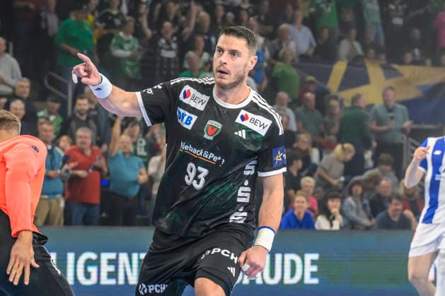 im Bild v.l.: Mijajlo Marsenic (Fuechse Berlin, 93), Tor, Treffer, Jubel, Torjubel, Freude, Begeisterung, feiert, GER, Berlin, Handball, Füchse Berlin vs FC Porto, EHF Champions League, 3. Spieltag der Gruppe A , in der Max Schmeling Halle, Am Falkplatz 1, 08.10.2026, Copyright: HMBxMedia UwexKoch