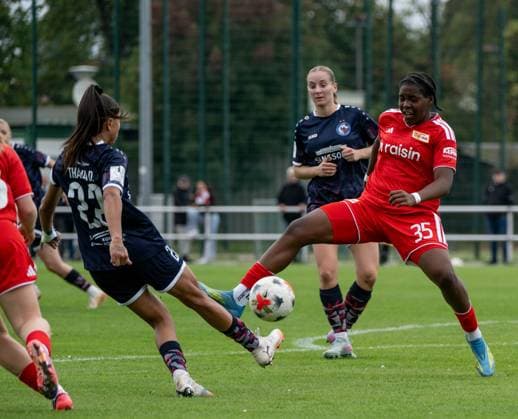 Fußball, Frauen, Testspiel, Saison 2026 2027, 1. FC Union Berlin - 1. FFC Turbine Potsdam, v. l. Mariko Kubo (Turbine Potsdam), Lea Aseko (1. Frauen 1. FC Union), 08.10.2026, Copyright: xMatthiasxKochx