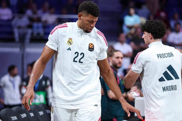 October 8, 2026, Madrid, Madrid, Spain: Walter Samuel Tavares da Veiga of Real Madrid gestures during the Euroleague Basketball Regular Season Round 4 game between Real Madrid v Partizan Mozzart Bet Belgrade at Movistar Arena on October 08, 2026 in Madrid, Spain. Madrid Spain - ZUMAa181 20261008_zaa_a181_221 Copyright: xIrinaxR.xHipolitox
