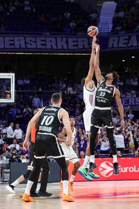 October 8, 2026, Madrid, Madrid, Spain: Walter Samuel Tavares da Veiga of Real Madrid and Kevarrius Hayes of Partizan Mozzart Bet Belgrade in action during the Euroleague Basketball Regular Season Round 4 game between Real Madrid v Partizan Mozzart Bet Belgrade at Movistar Arena on October 08, 2026 in Madrid, Spain. Madrid Spain - ZUMAa181 20261008_zaa_a181_227 Copyright: xIrinaxR.xHipolitox