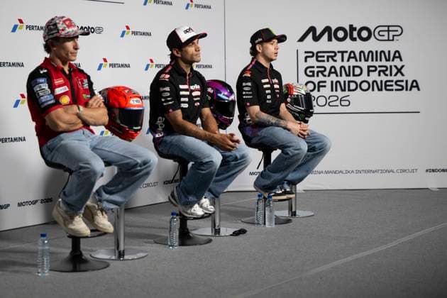 MOTO - MOTO GP - GRAND PRIX OF INDONESIA 2026 MARTIN Jorge (spa), Aprilia Racing, Aprilia RS-GP26, portrait with MARQUEZ Marc (spa), Ducati Lenovo Team, Ducati Desmosedici GP26 and BEZZECCHI Marco (ita), Aprilia Racing, Aprilia RS-GP26 during the 2026 MotoGP Pertamina Grand Prix of Indonesia on the Mandalika circuit from October 9 to 11, at West Nusa Tenggara, Indonesia - West Nusa TenggaraIndonesia  Copyright: xGIGIxSOLDANOx