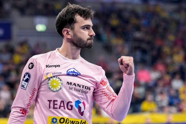 Matija Spikic (Torwart, ThSV, 1), Einzelbild, Einzelfoto, Aktion, Action, Spieler vom ThSV Eisenach, Jubel, jubeln, jubelt, celebration, Freude, freuen, freut sich, zuversichtlich, optimistisch, positiv, Spielszene, 08.10.2026, Mannheim (Deutschland), Handball, Bundesliga, Rhein-Neckar Löwen - ThSV Eisenach